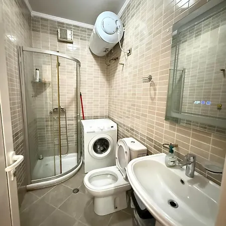 Apartment Centre Lions Gate 13