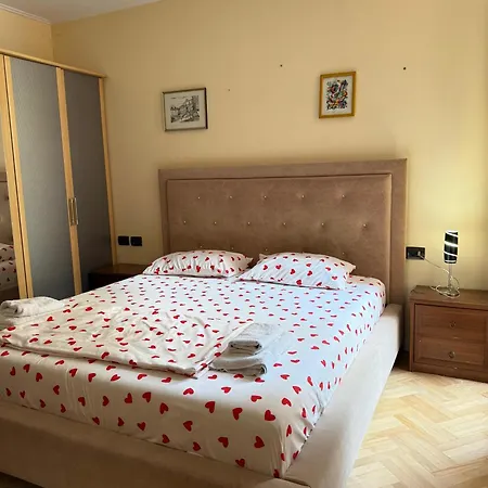 Appartamento Centre Lions Gate 13 Tirana