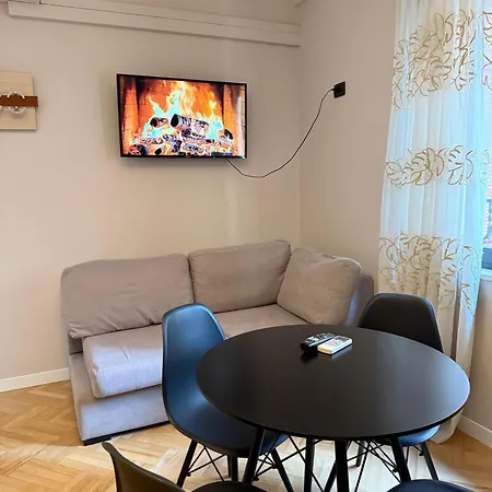 Appartamento Centre Lions Gate 13 Tirana